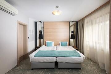 Фото номера Люкс с 1 спальней и балконом Отель Devin Spa Hotel г. Девин 3
