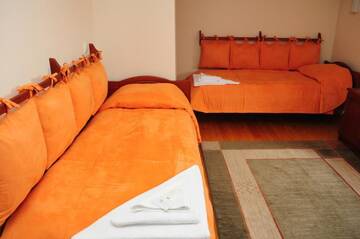 Фото номера Люкс с 3 спальнями Гостевой дом Kris Guest House г. Девин 6